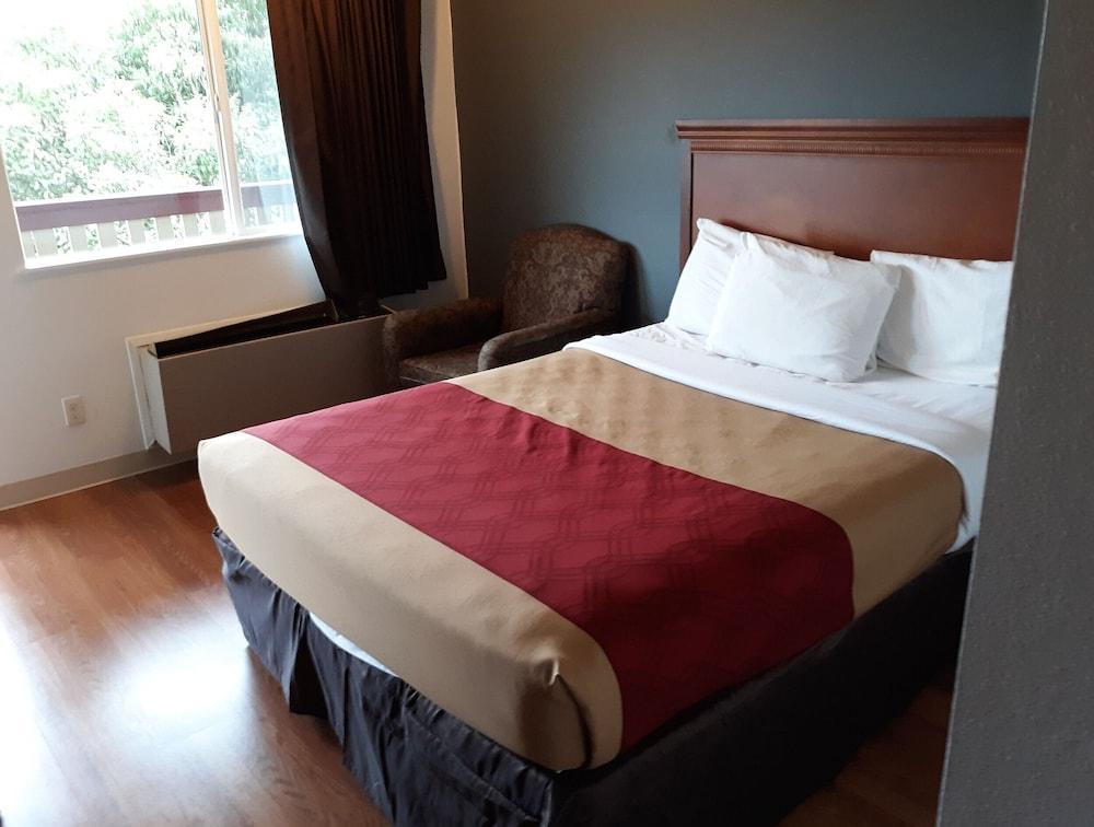 Oyo Hotel Chehalis I-5 South Kültér fotó